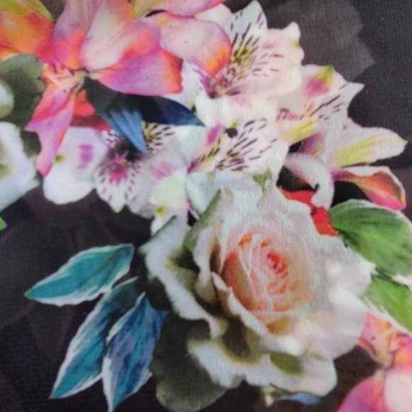 INC Sheer Floral Blouse with Ruffled Sleeve Size Medium - Picture 9 of 9